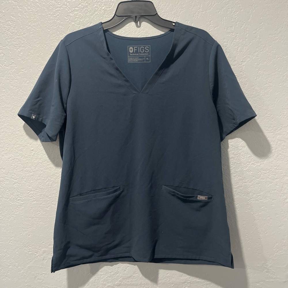 Figs Casma Three-Pocket Scrub Top Size XL In Dark Blue/Grey